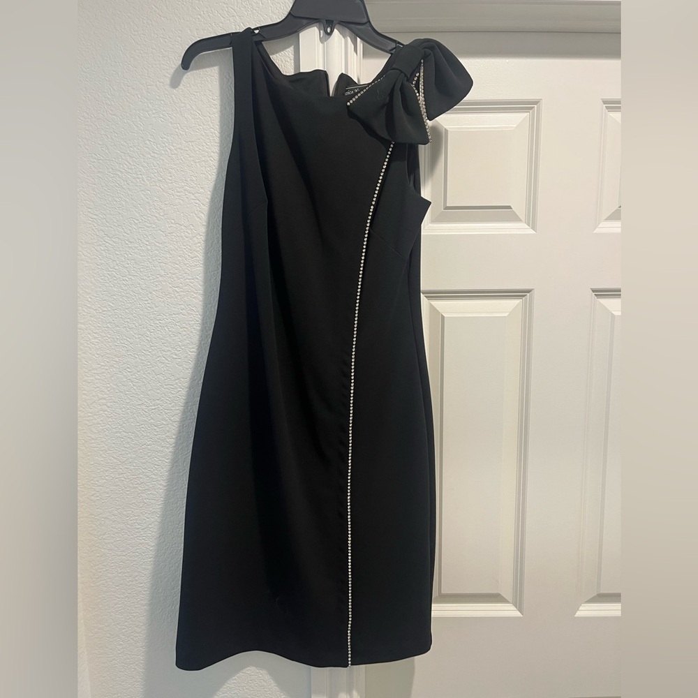 Jessica Howard Black Cocktail Dress with Oversized Bow and Rhinestone Side